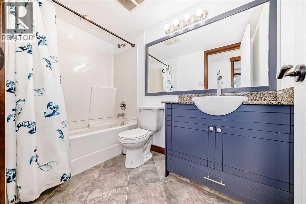 #112 315 50 Avenue SW - 26