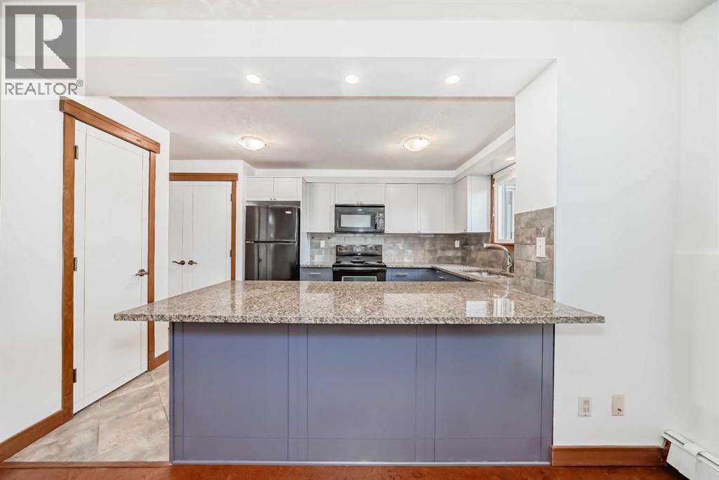 #112 315 50 Avenue SW - 11