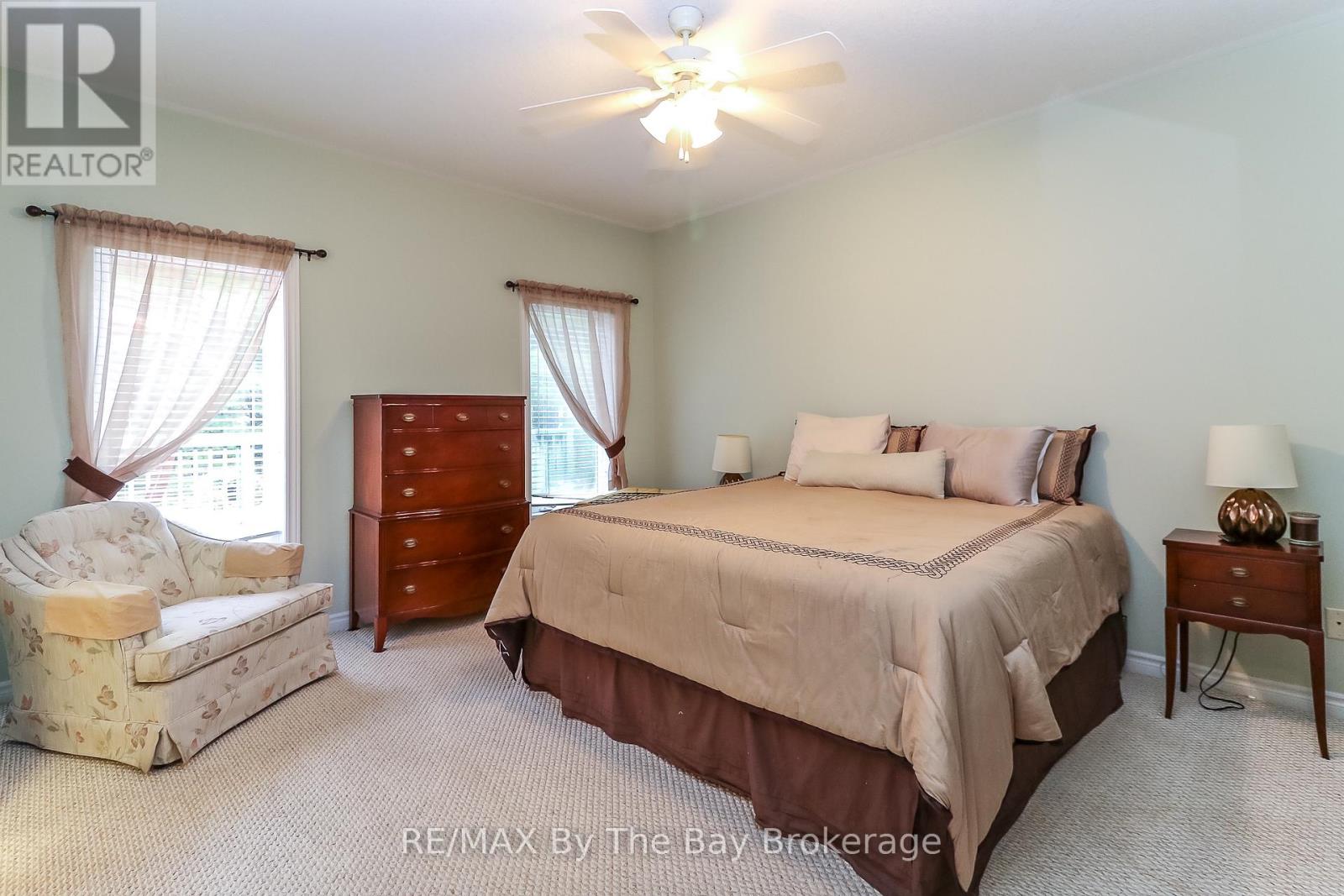 60 MARTYN DRIVE - 23