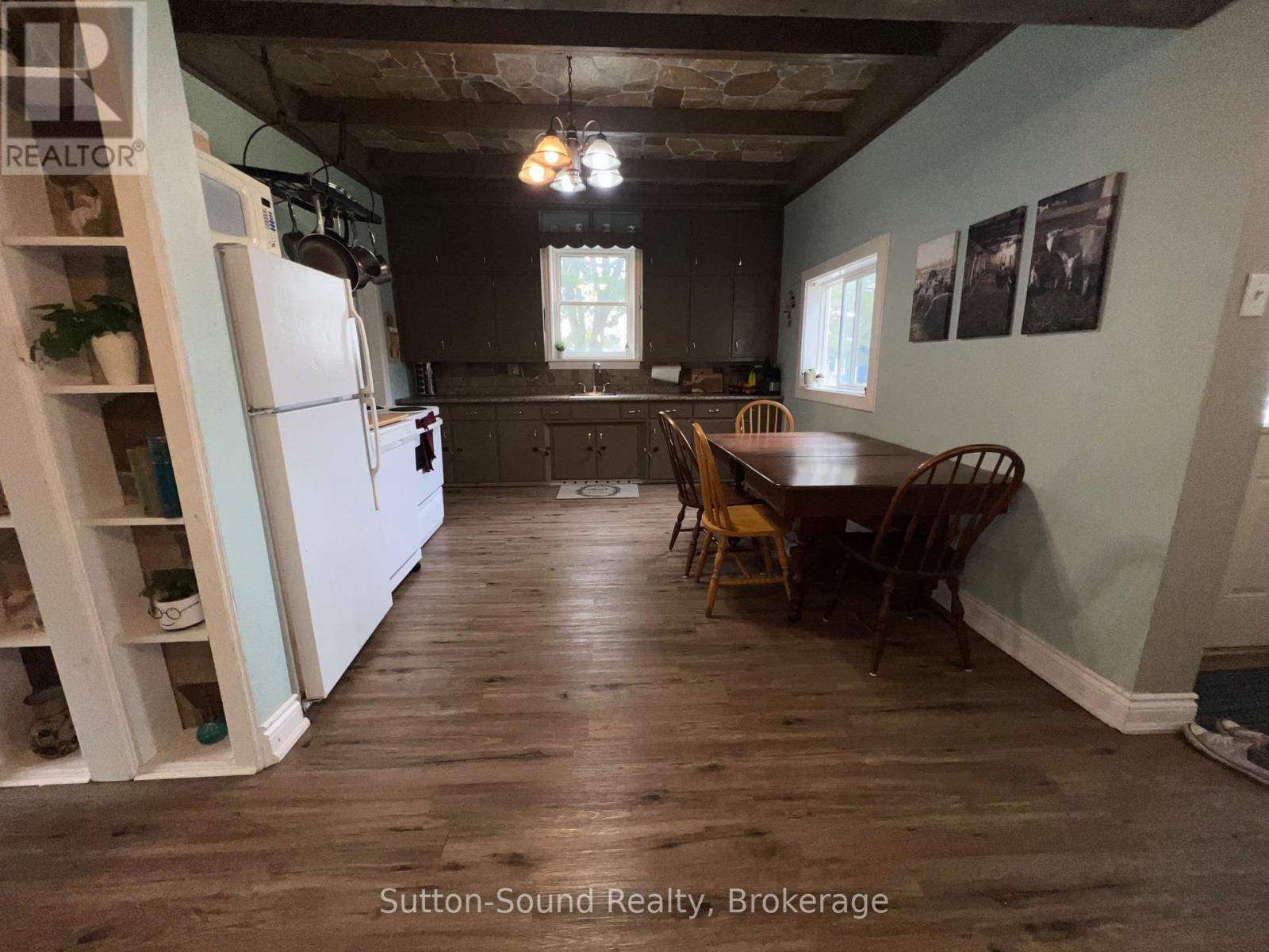 34 MAIN STREET - 11