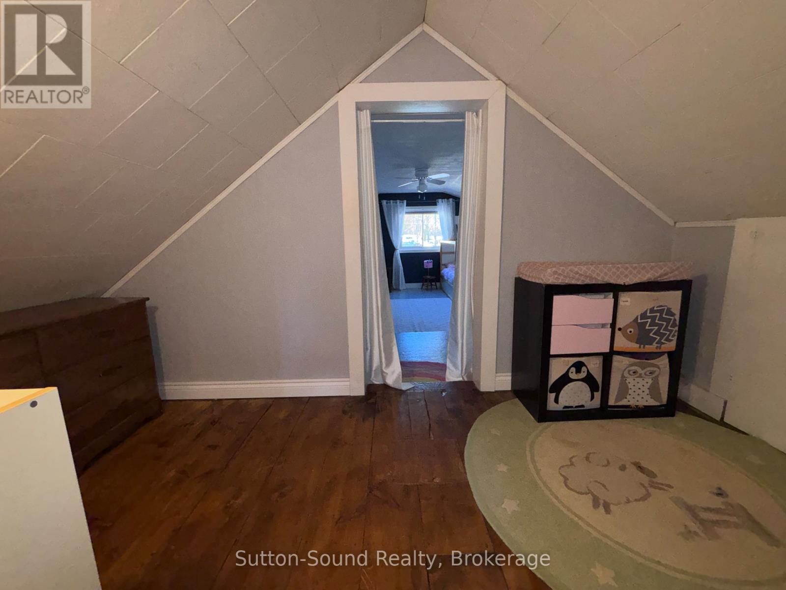 34 MAIN STREET - 29