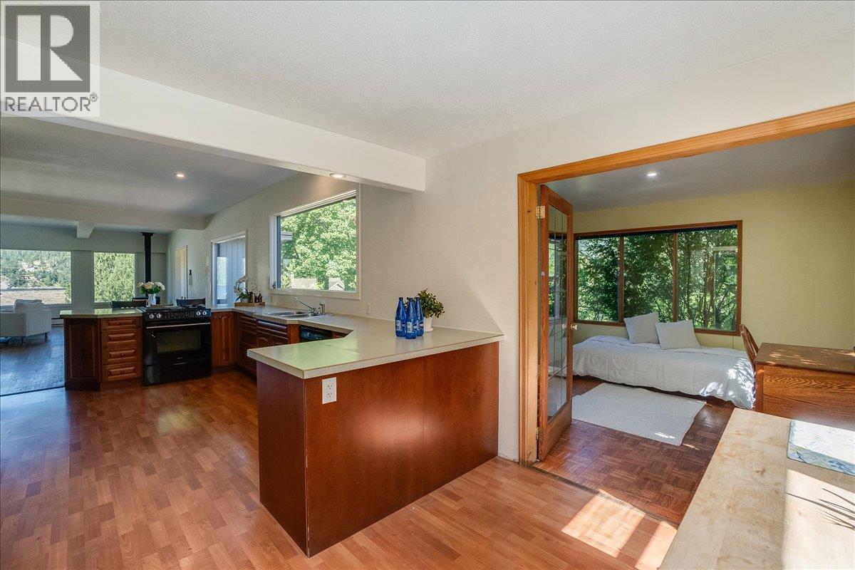 422 Maple Street - 16