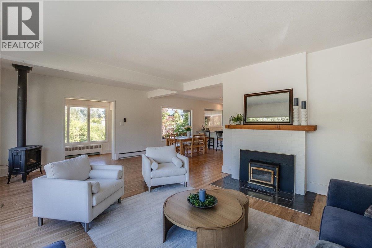 422 Maple Street - 5