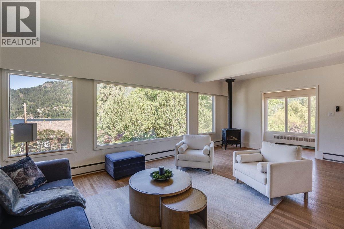 422 Maple Street - 6