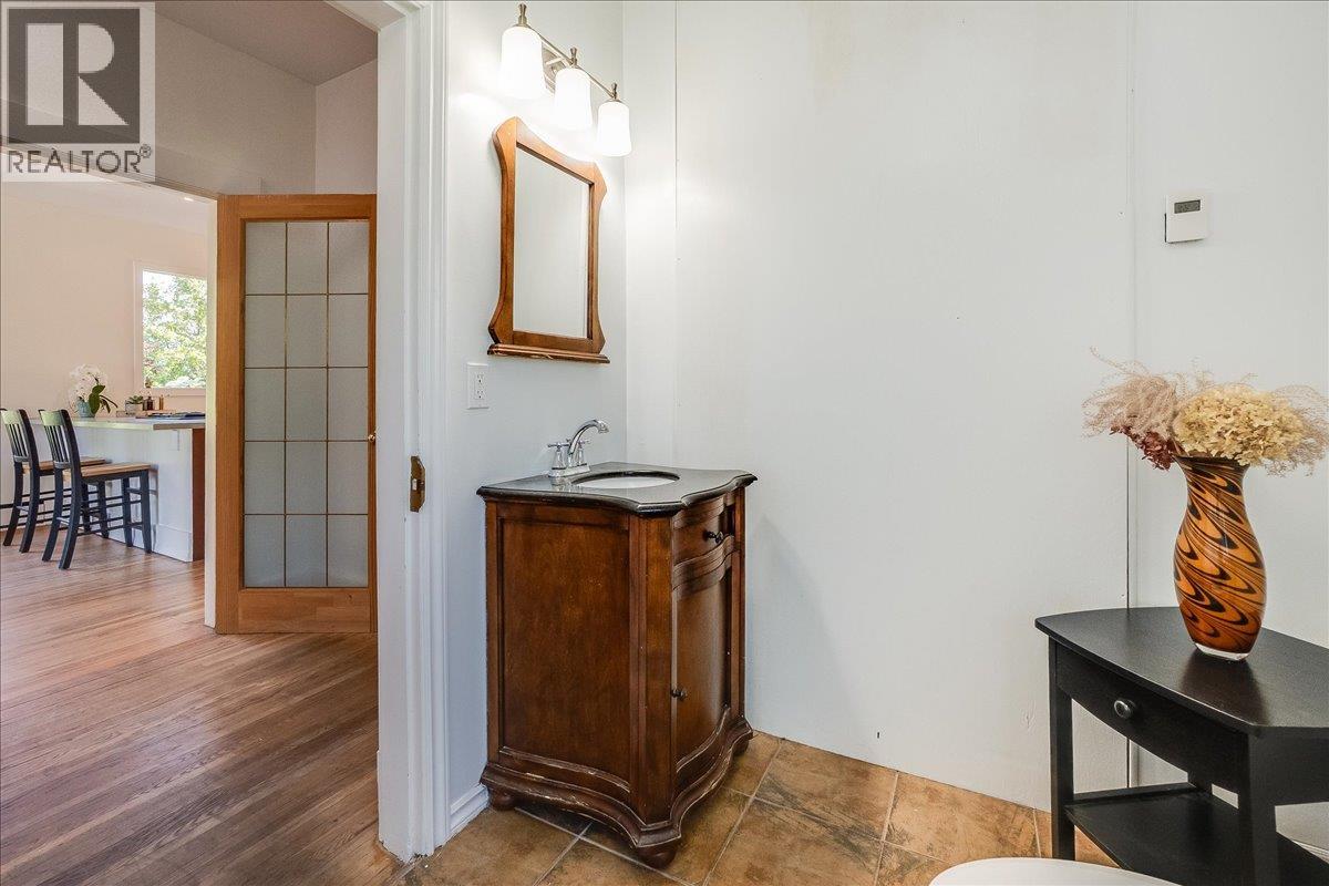 422 Maple Street - 28