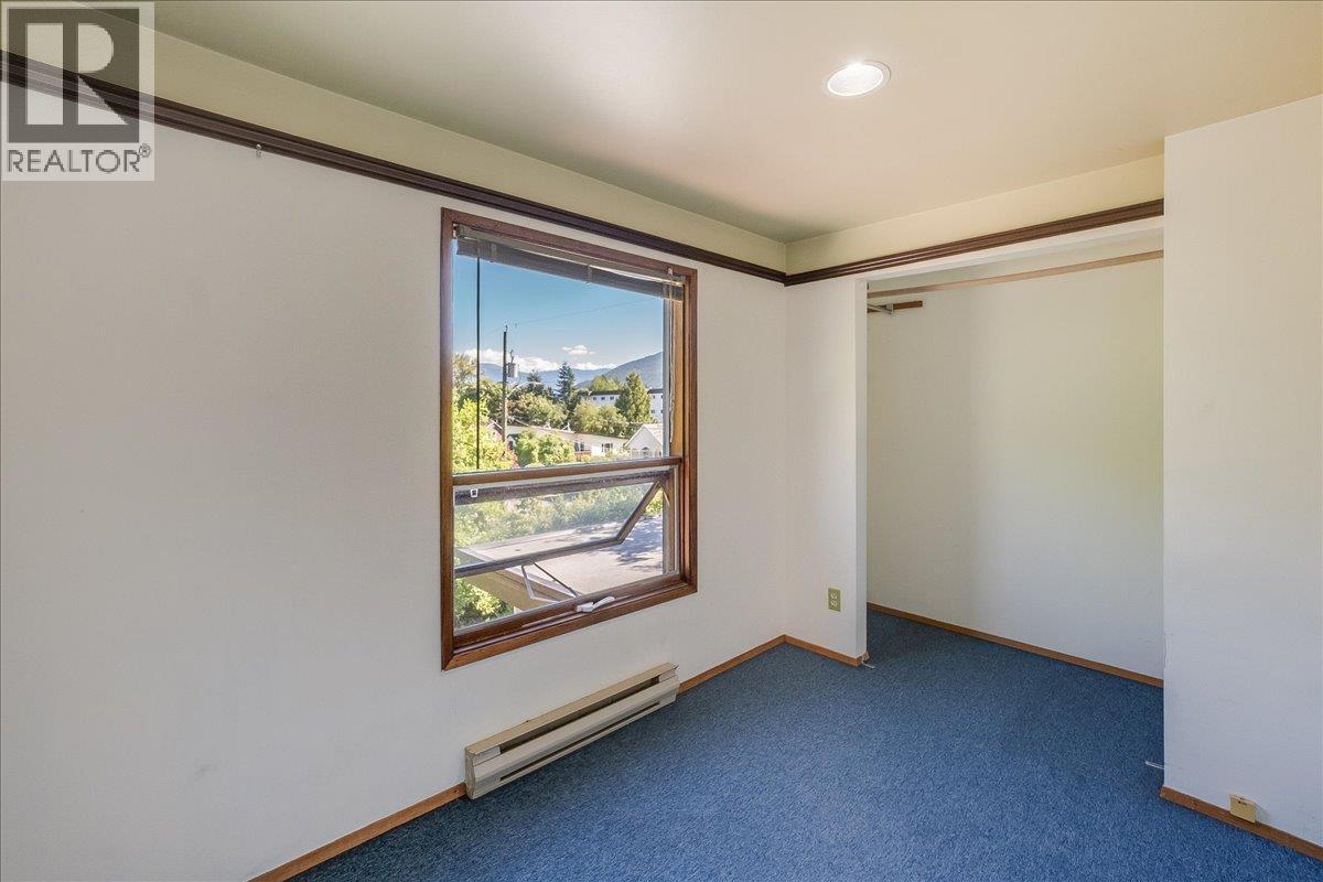 422 Maple Street - 33