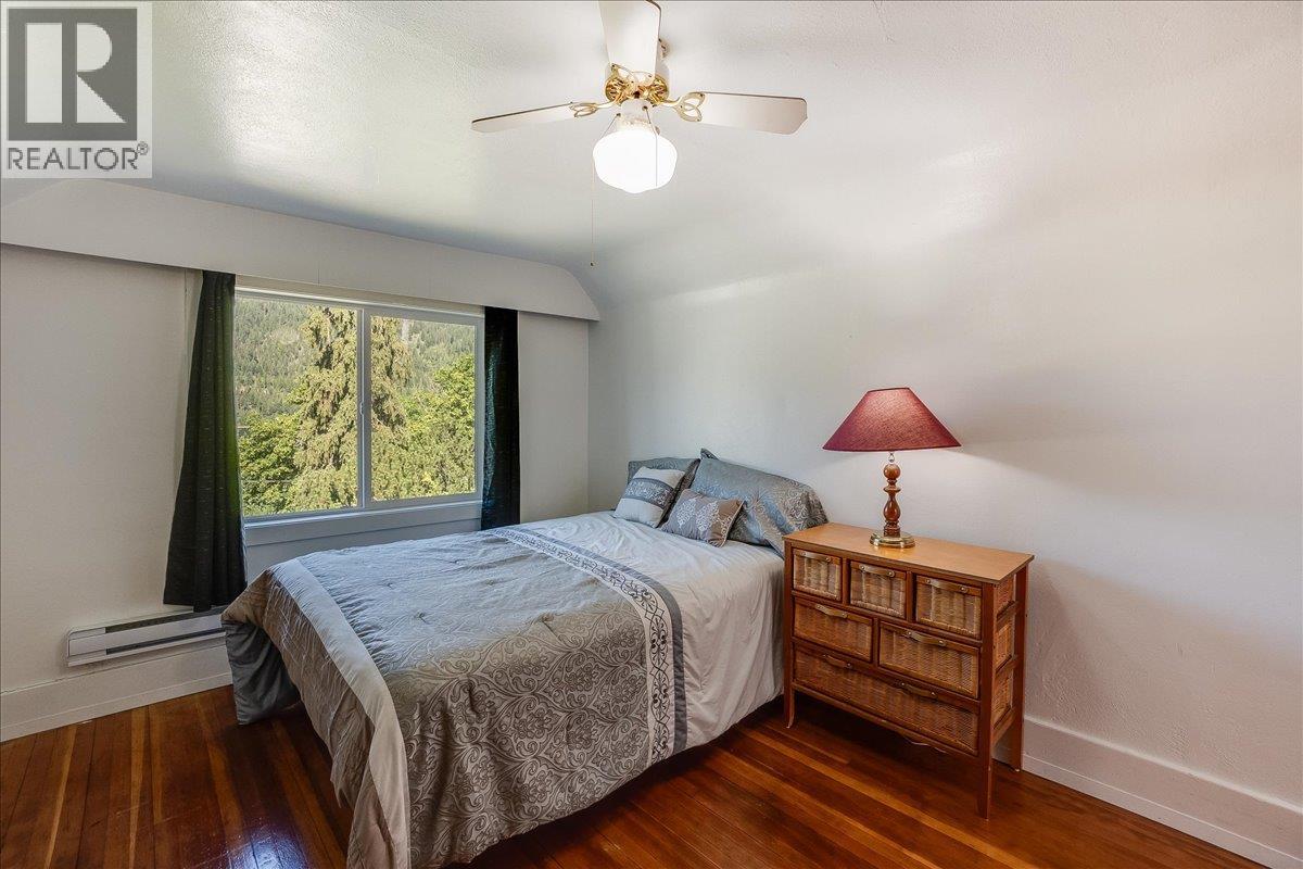 422 Maple Street - 36