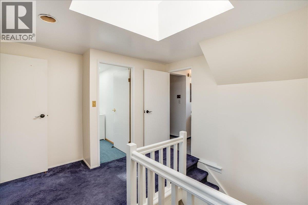 422 Maple Street - 40