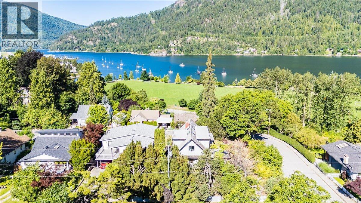 422 Maple Street - 59