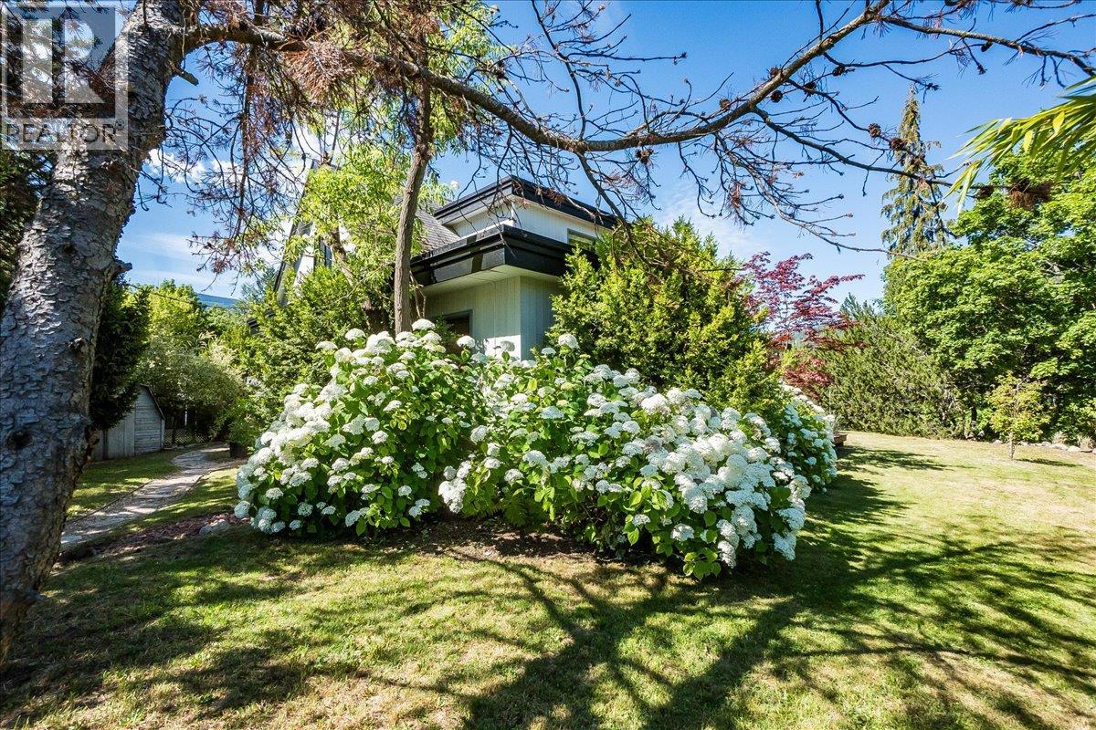 422 Maple Street - 53