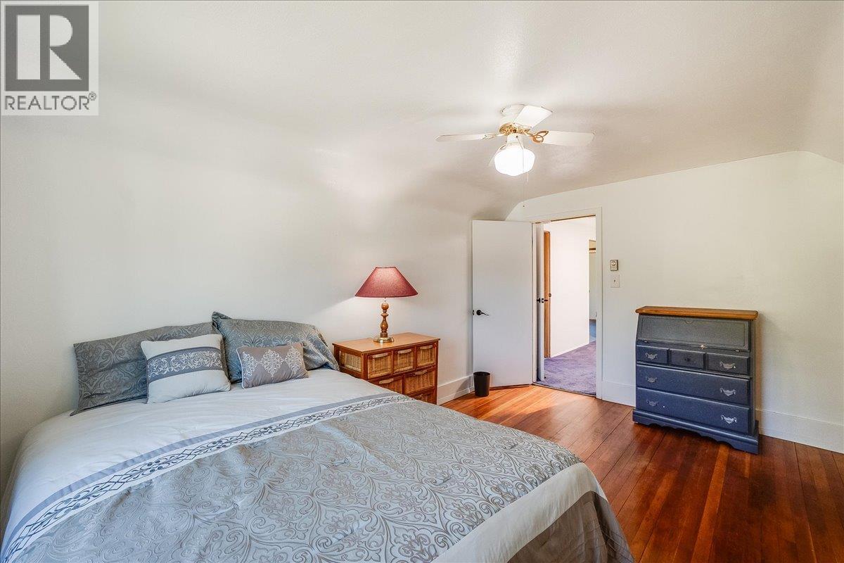 422 Maple Street - 38