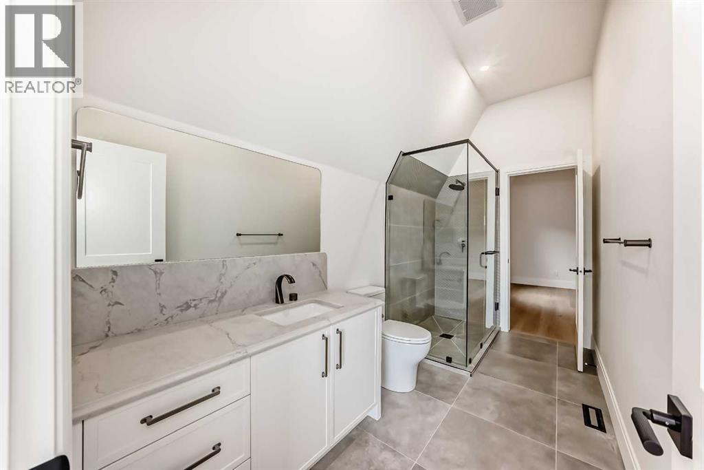 2034 52 Avenue SW - 26