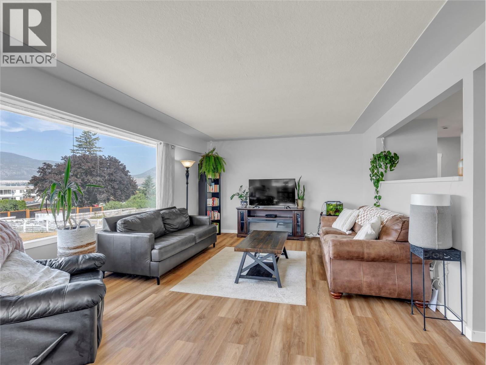 1477 CARMI Drive - 2