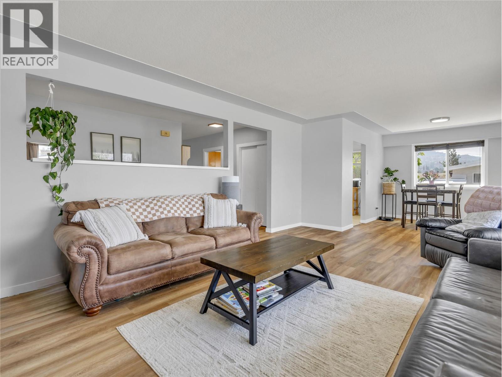 1477 CARMI Drive - 4