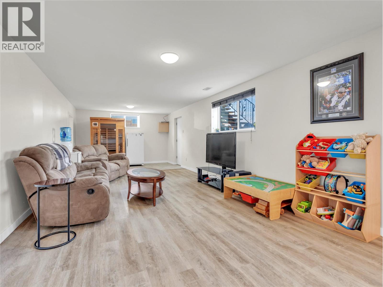1477 CARMI Drive - 14
