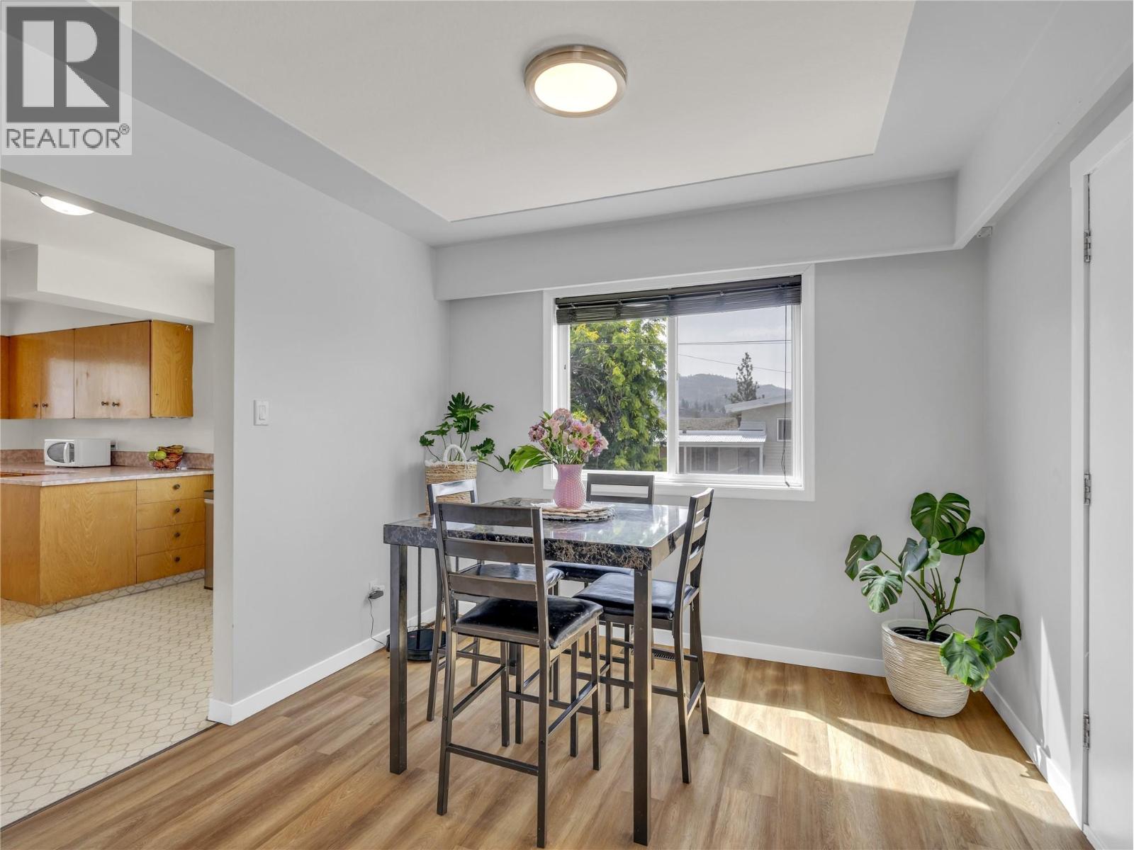 1477 CARMI Drive - 5