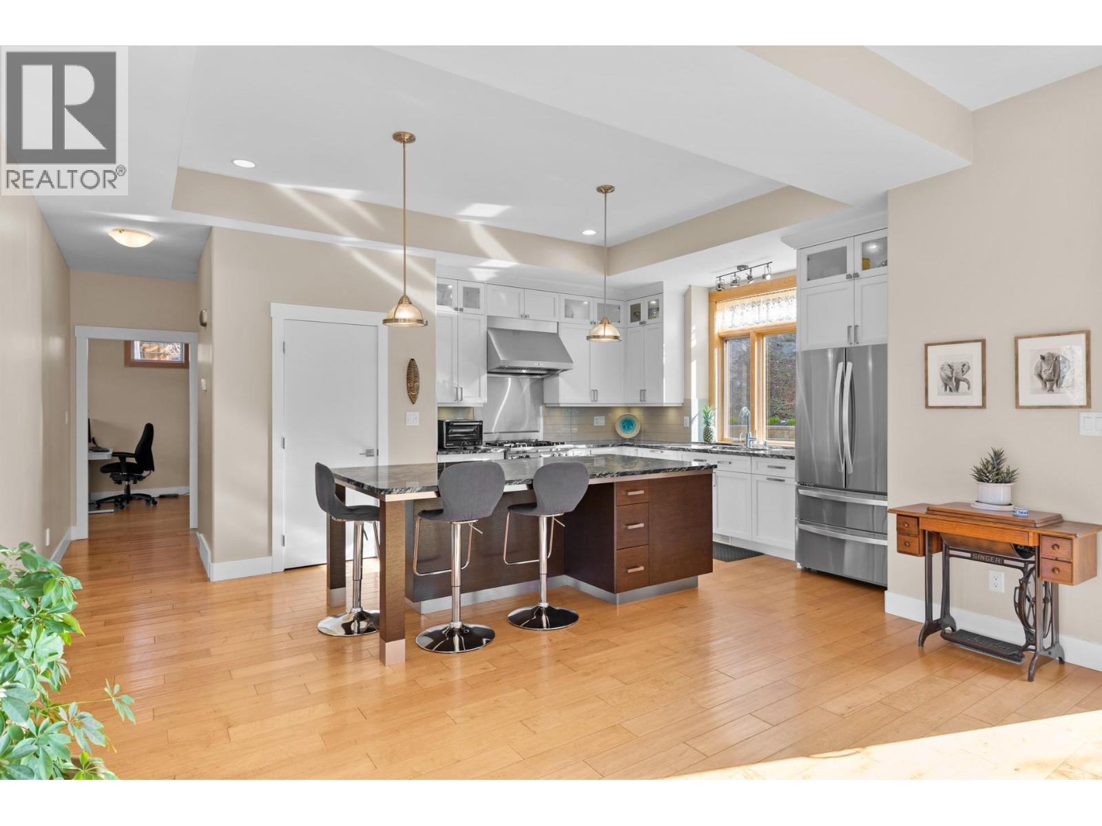 10989 Maddock Avenue - 15
