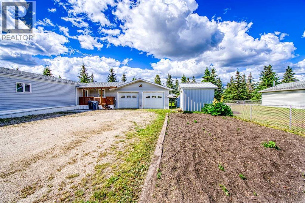 9709 107 Street - 35