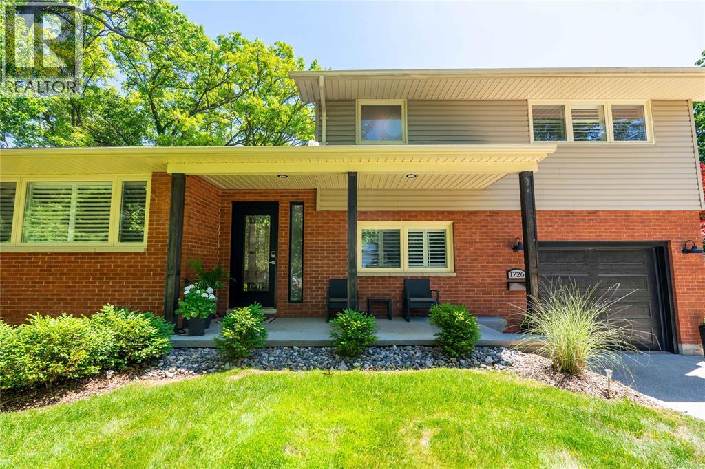 1726 Mills STREET - 4