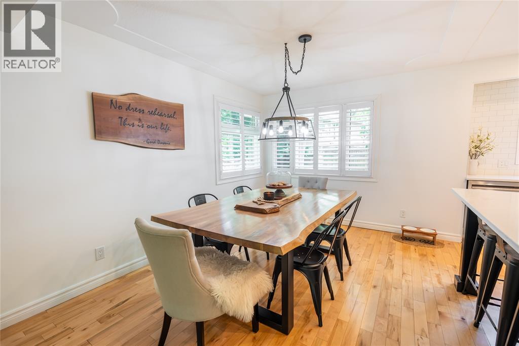 1726 Mills STREET - 8