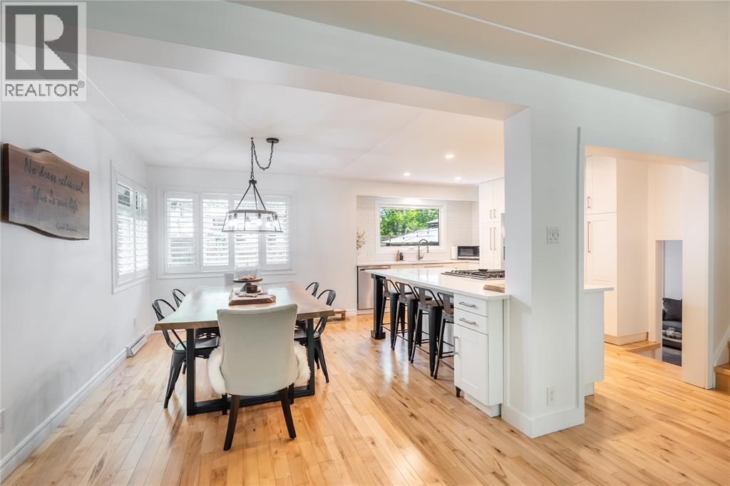 1726 Mills STREET - 7