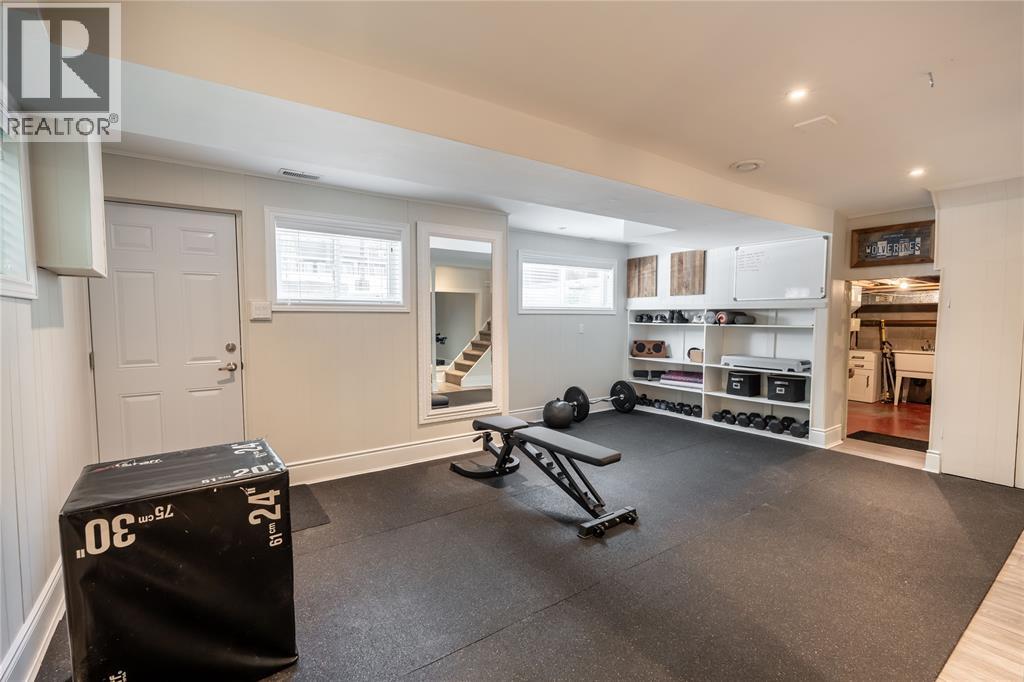 1726 Mills STREET - 33