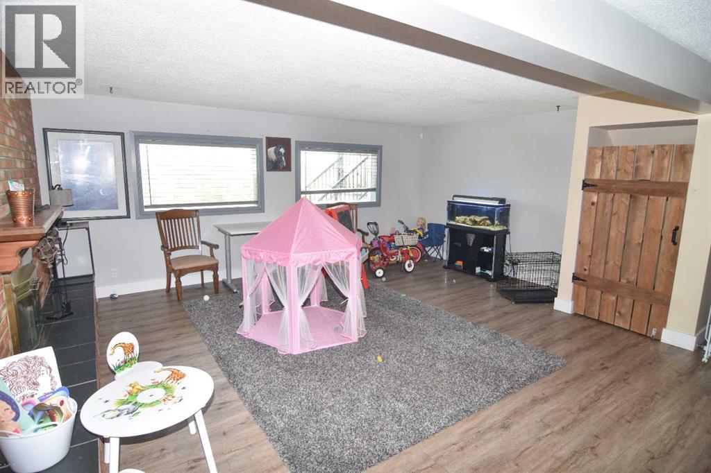 241053 Highway 24 - 24