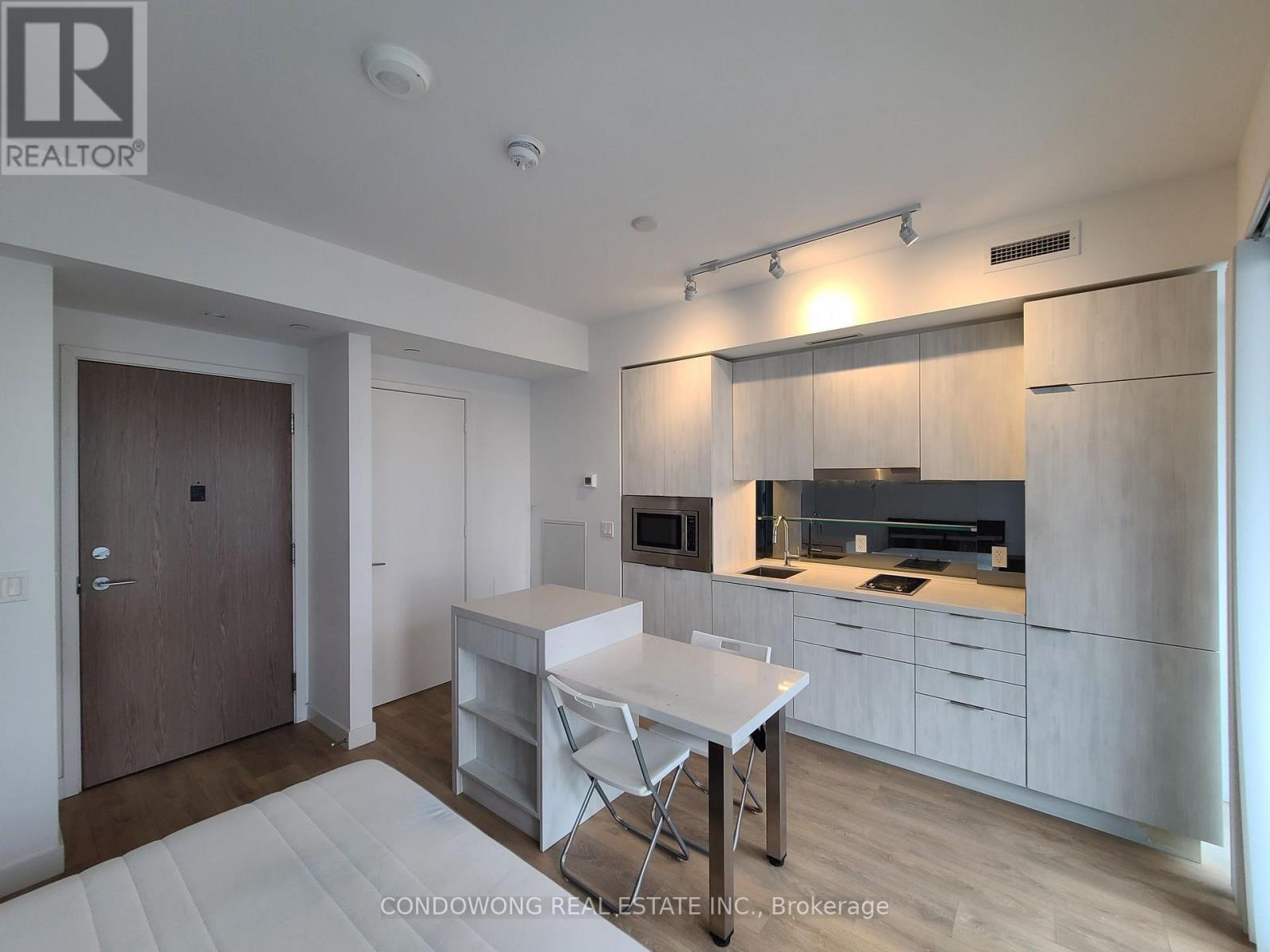 High End Kitchen