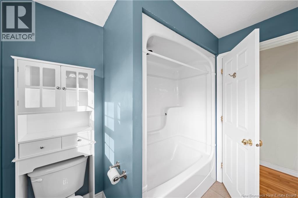 25 Clement Avenue - 19