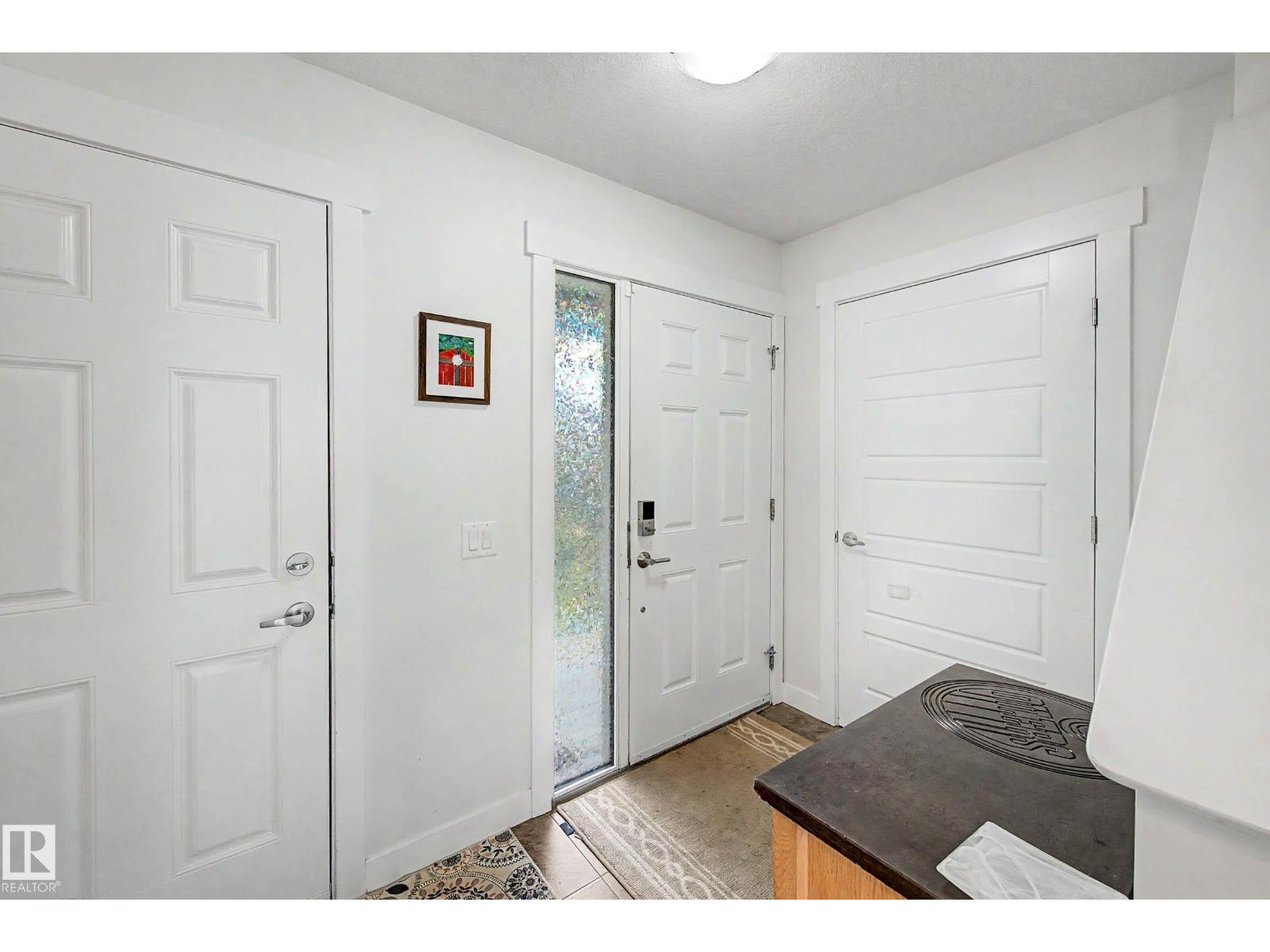 9436 230 ST NW - 15