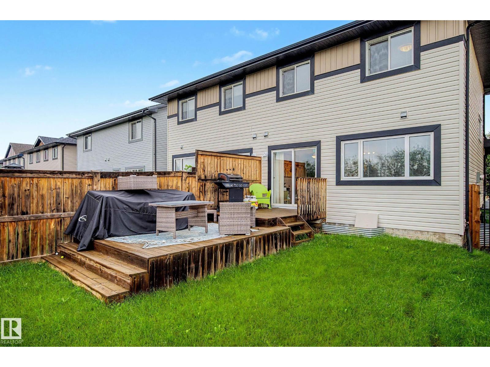 9436 230 ST NW - 37
