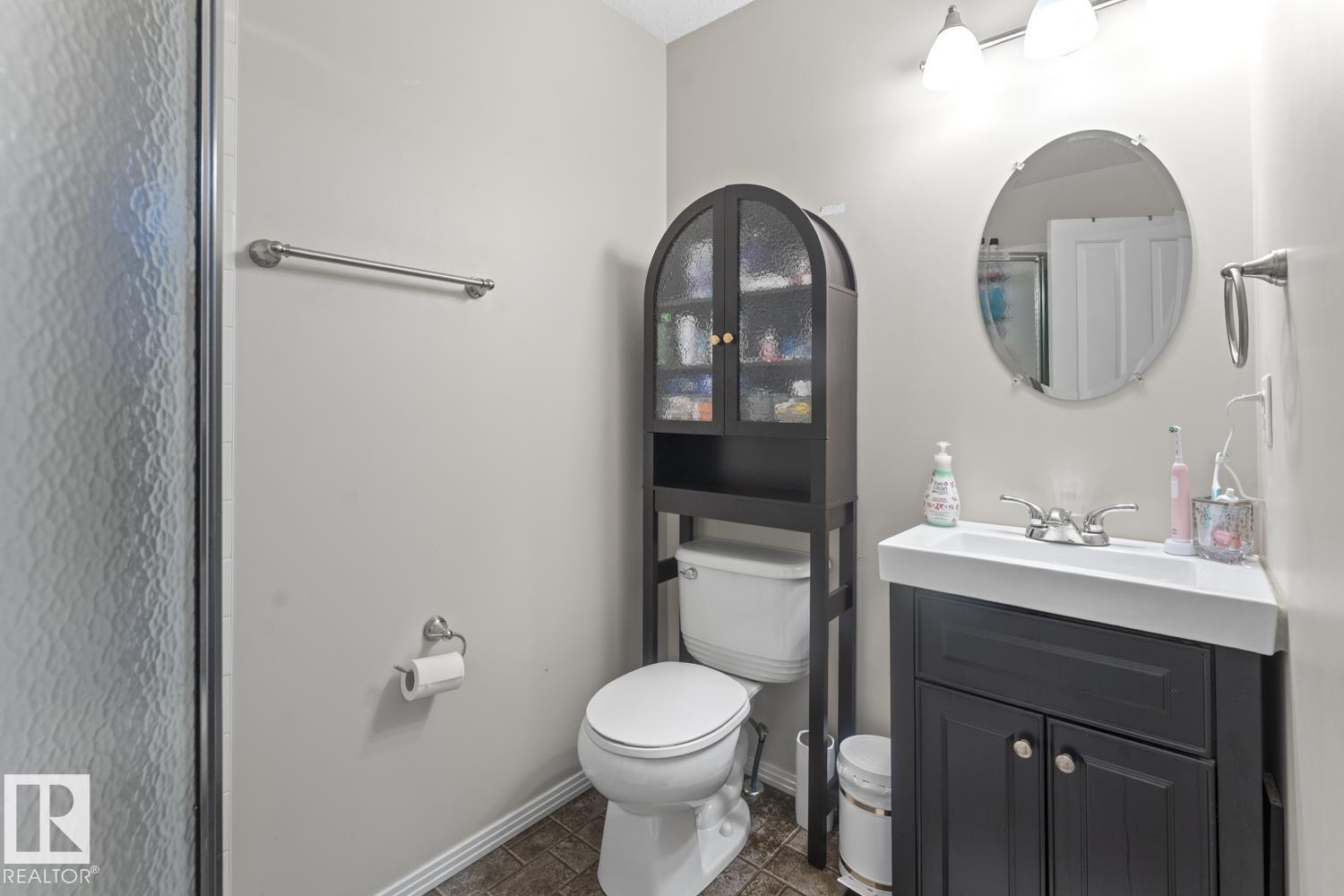 110 26 ST - Image 20