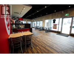 5 Falsbridge Drive Ne, Calgary, AB T3J3H4 Photo 11