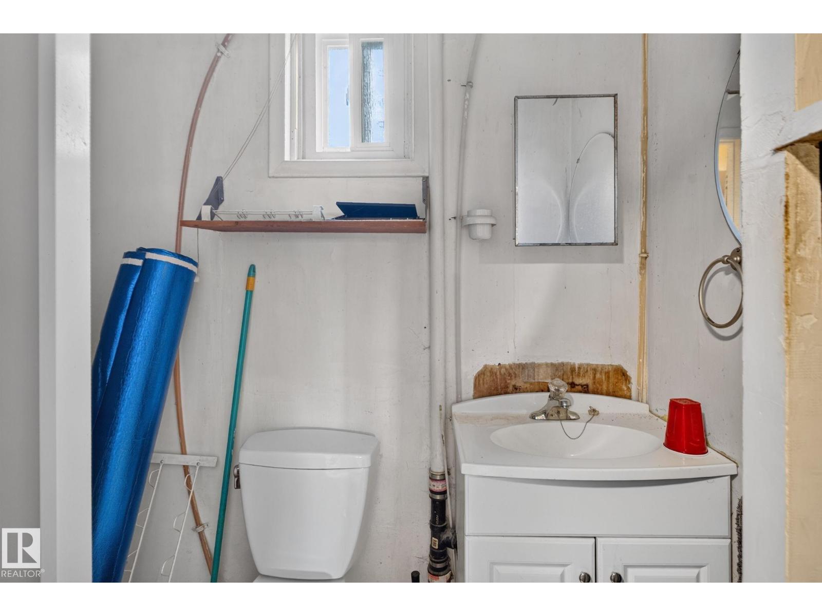 12229 88 ST NW - 43