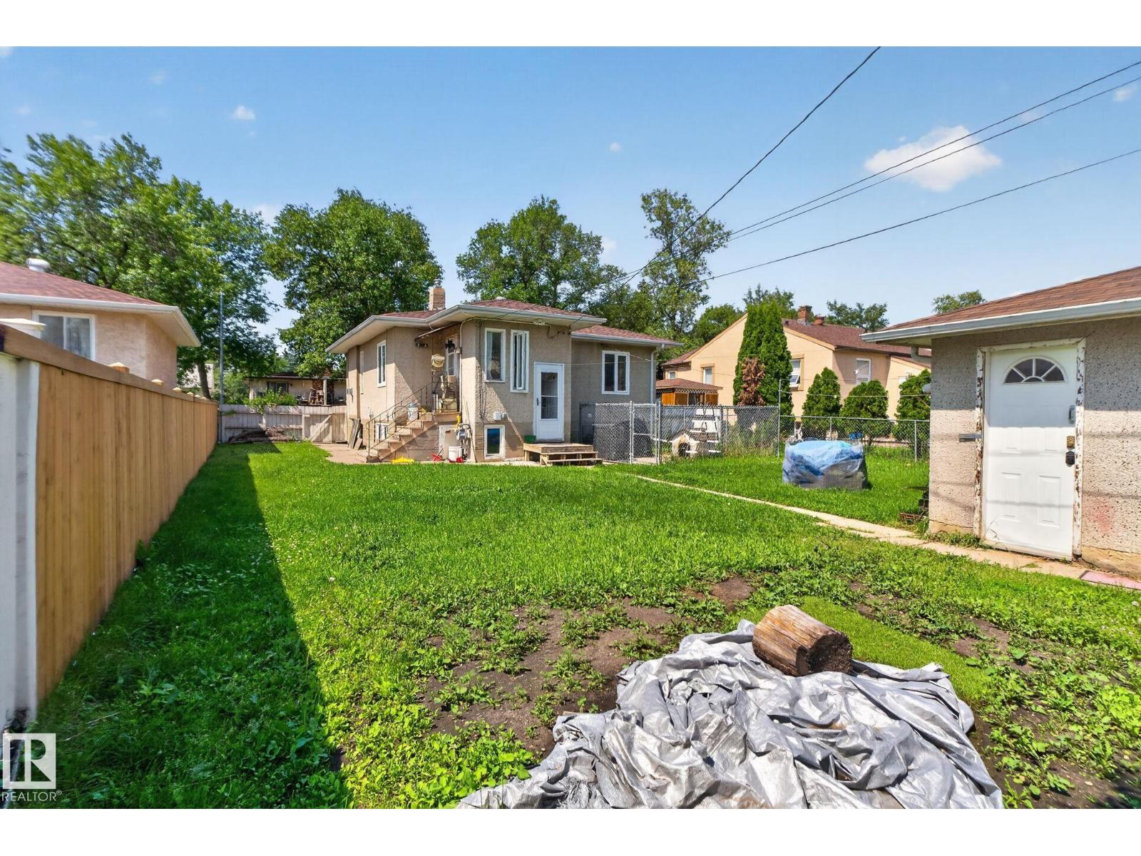 12229 88 ST NW - 49