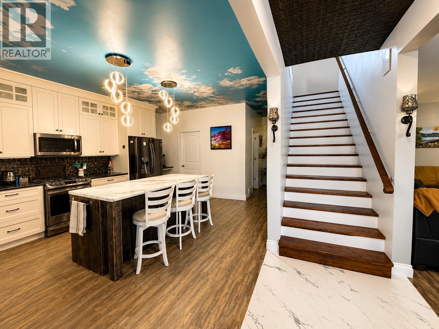 605/607 RAILWAY Avenue - Image 35