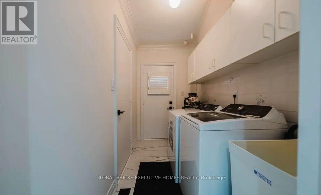 99 BENJAMIN DRIVE - 28