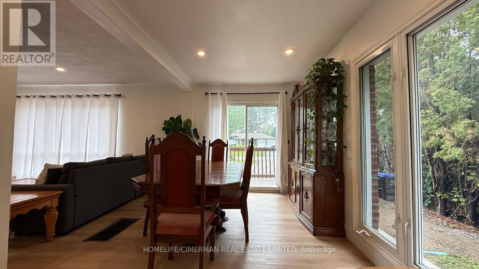 678 TRINITY STREET - 10