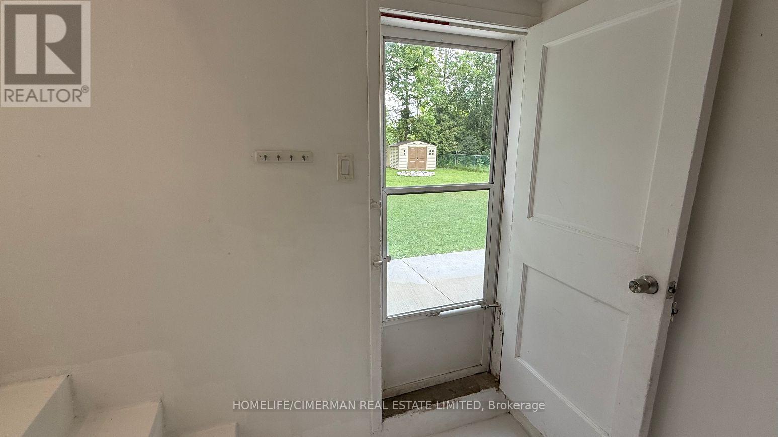 678 TRINITY STREET - 14