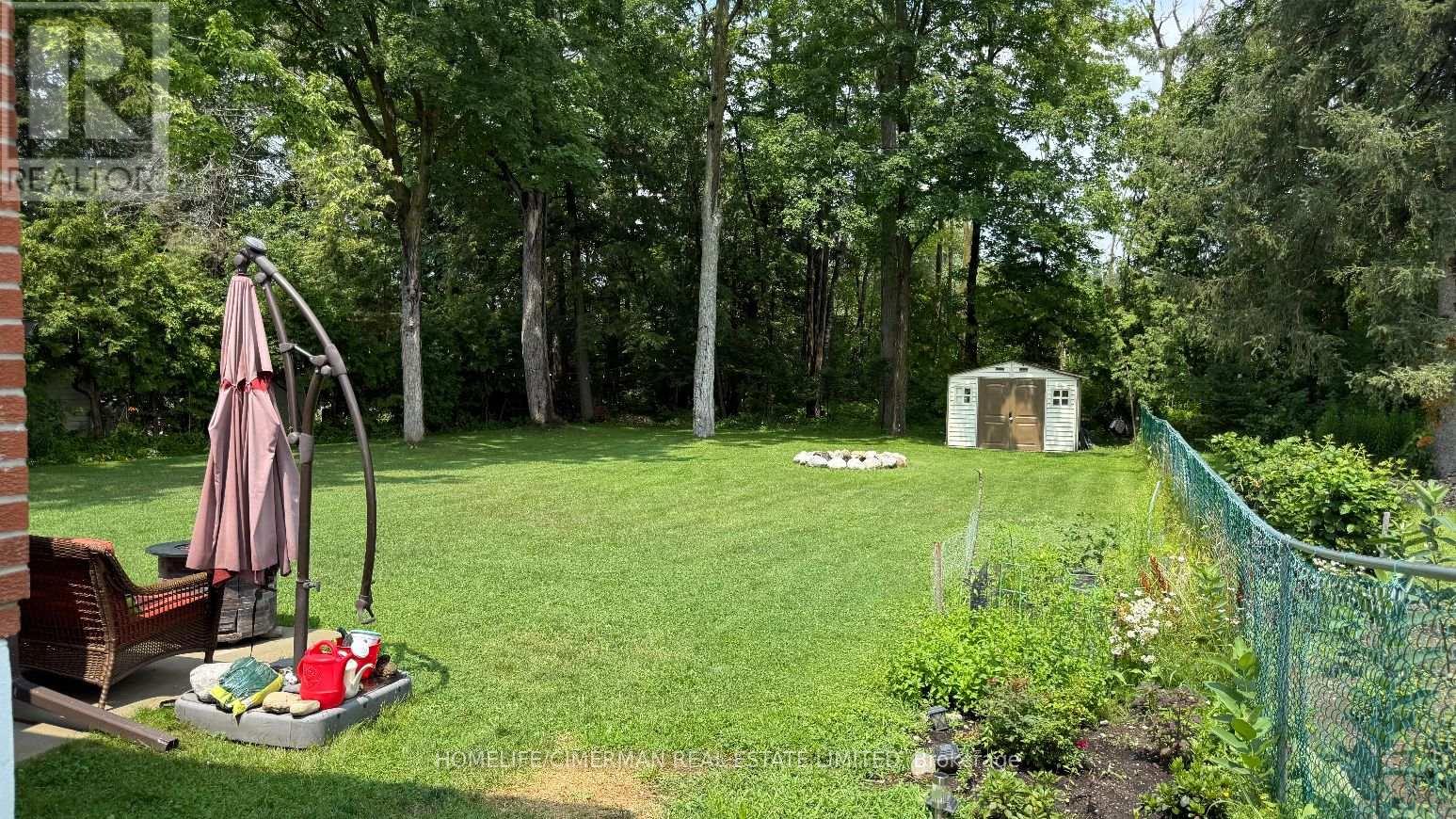 678 TRINITY STREET - 20