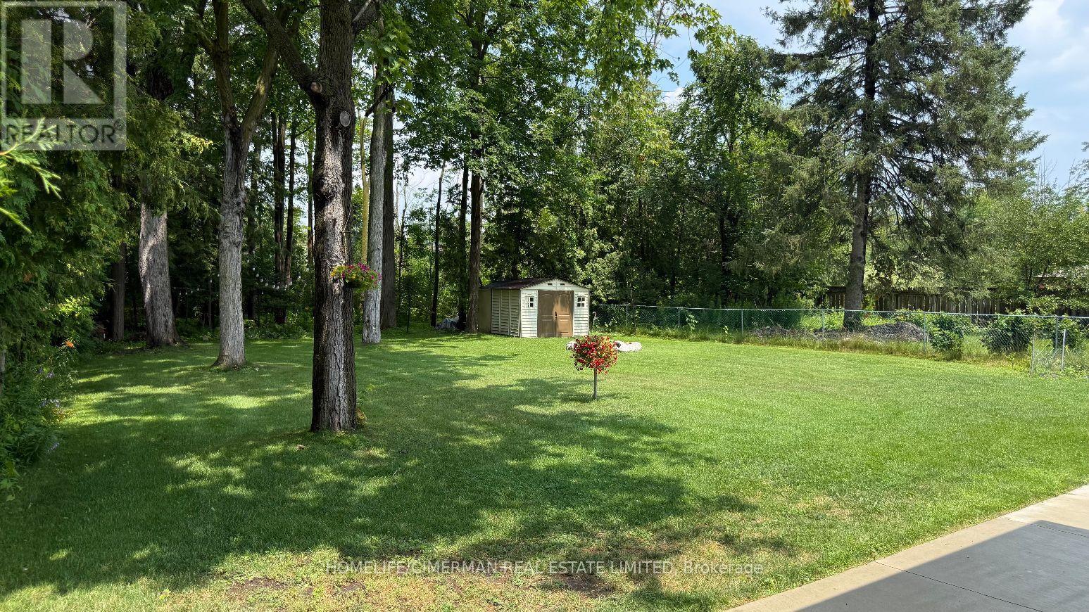 678 TRINITY STREET - 21