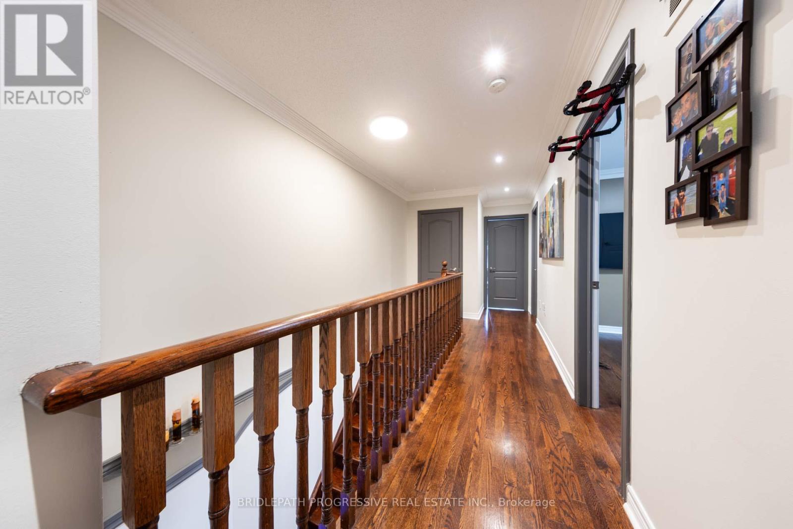64 SIR SANFORD FLEMING WAY - 23