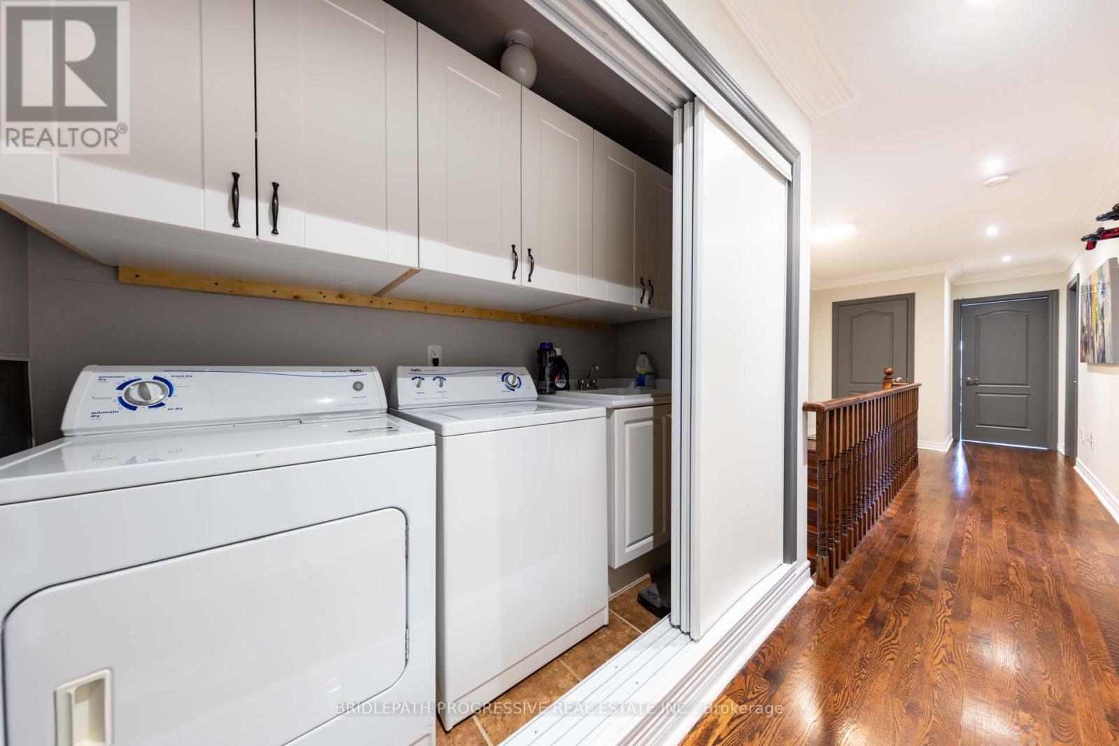 64 SIR SANFORD FLEMING WAY - 36