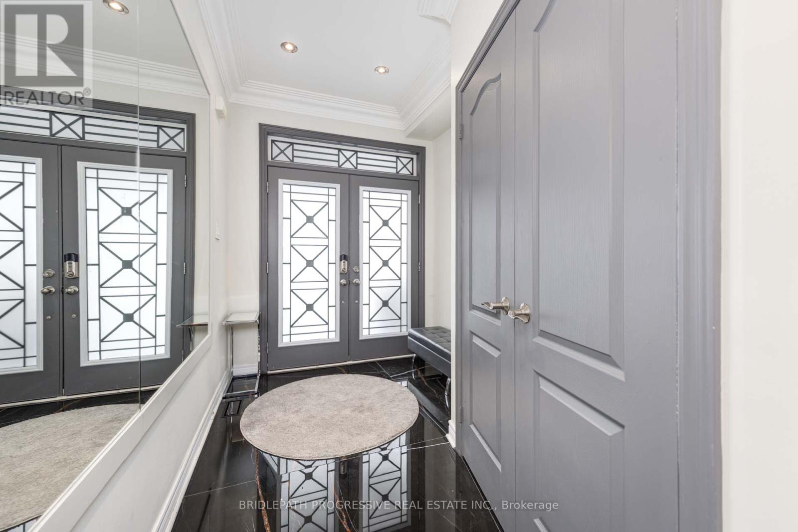 64 SIR SANFORD FLEMING WAY - 5