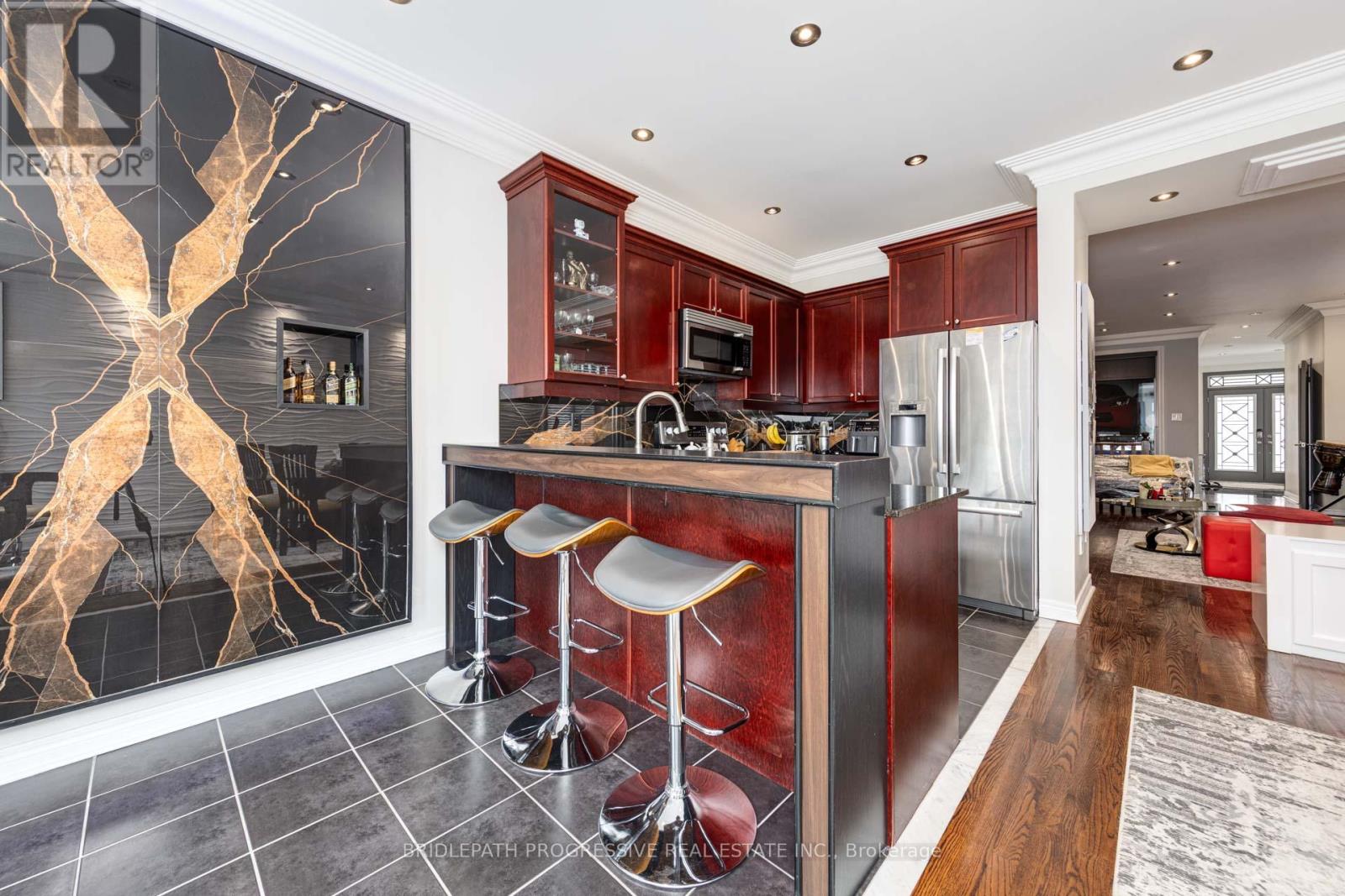 64 SIR SANFORD FLEMING WAY - 8