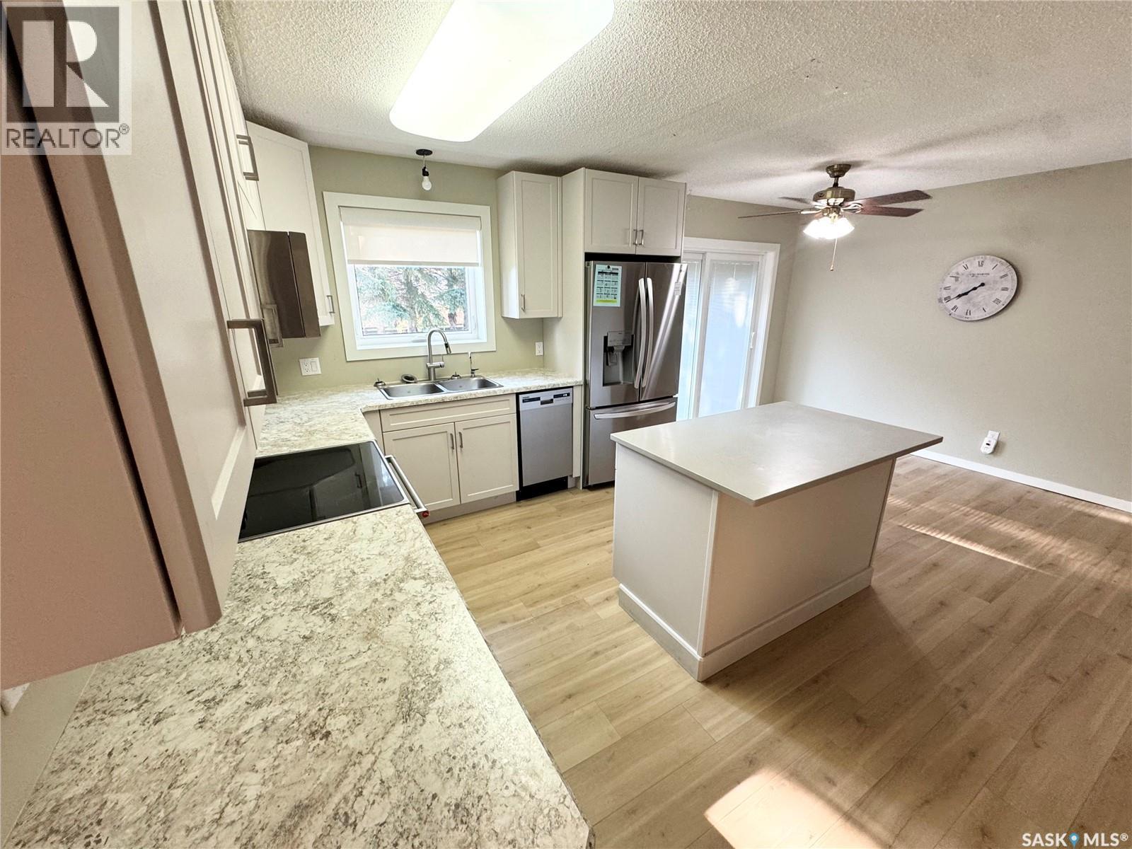 417 2nd AVENUE N - Image 19