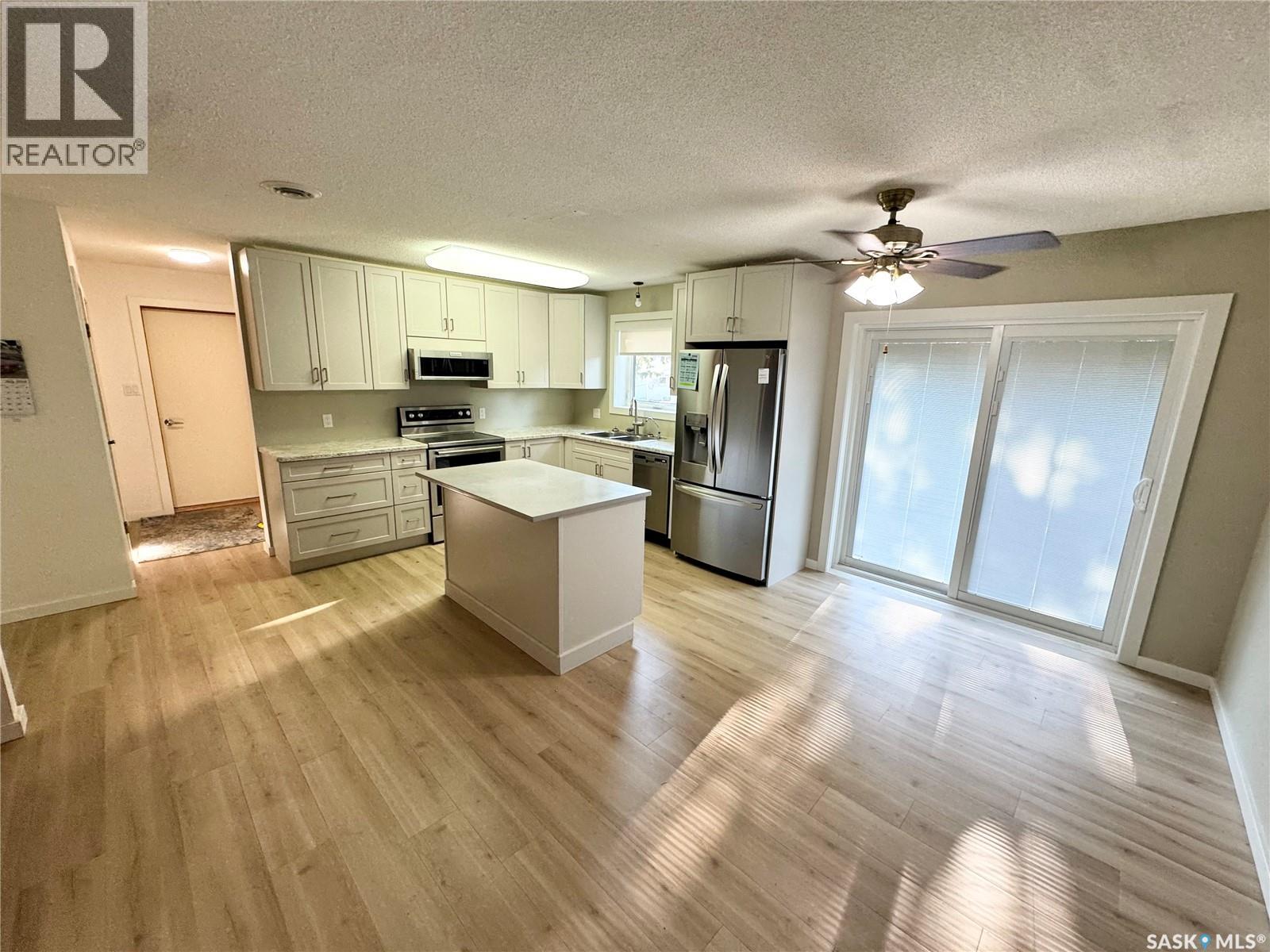 417 2nd AVENUE N - Image 20