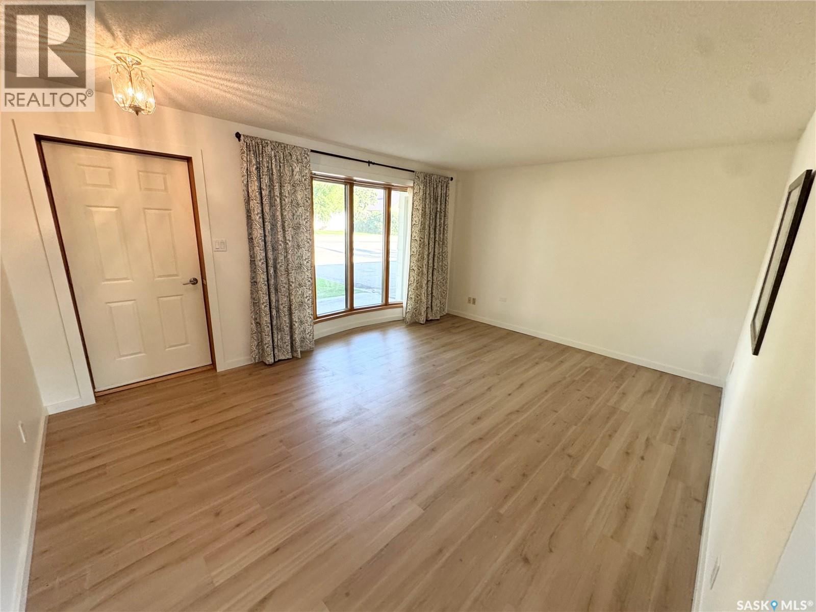 417 2nd AVENUE N - Image 21