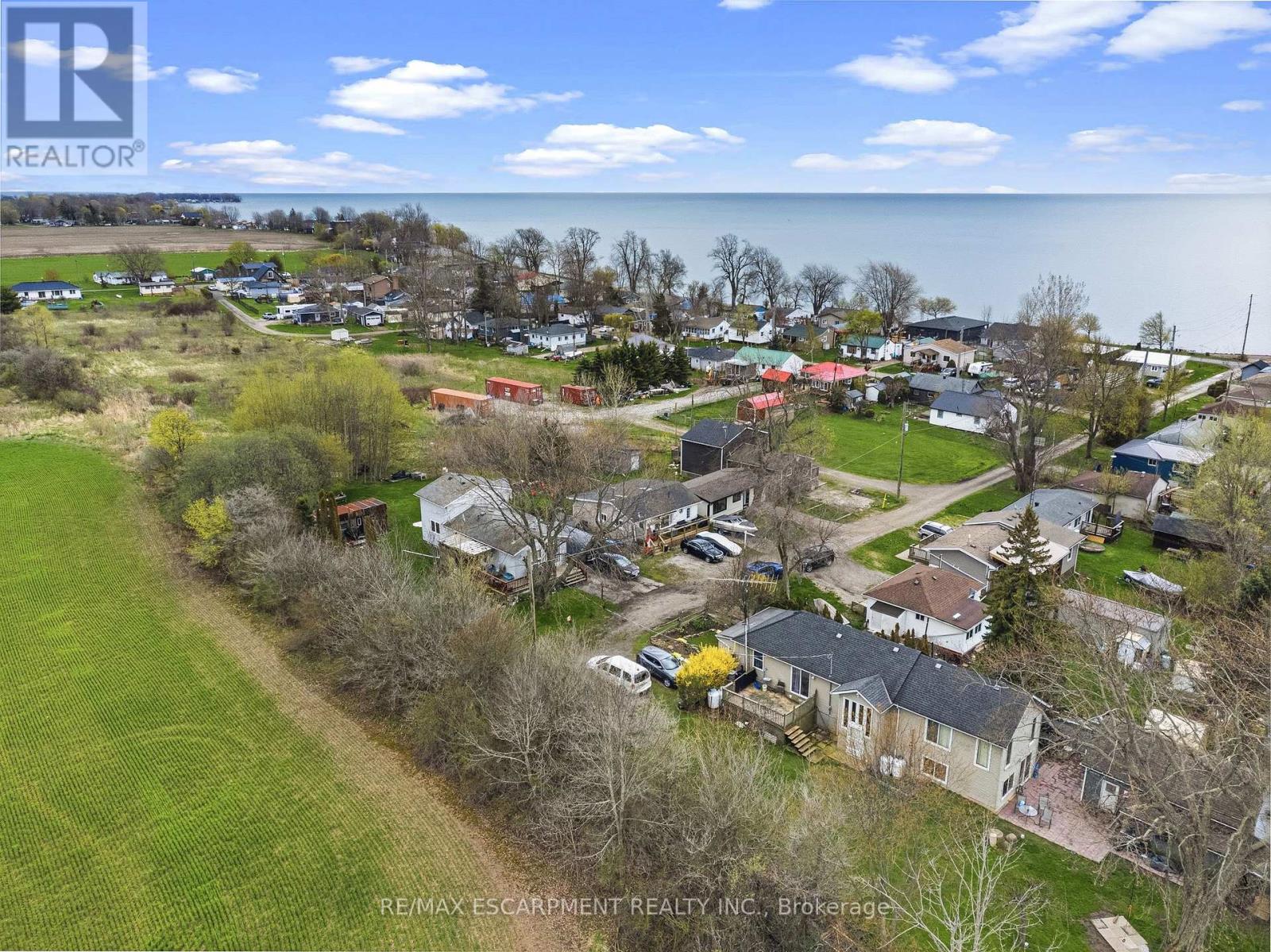 18 WESTMORELAND LANE - 25