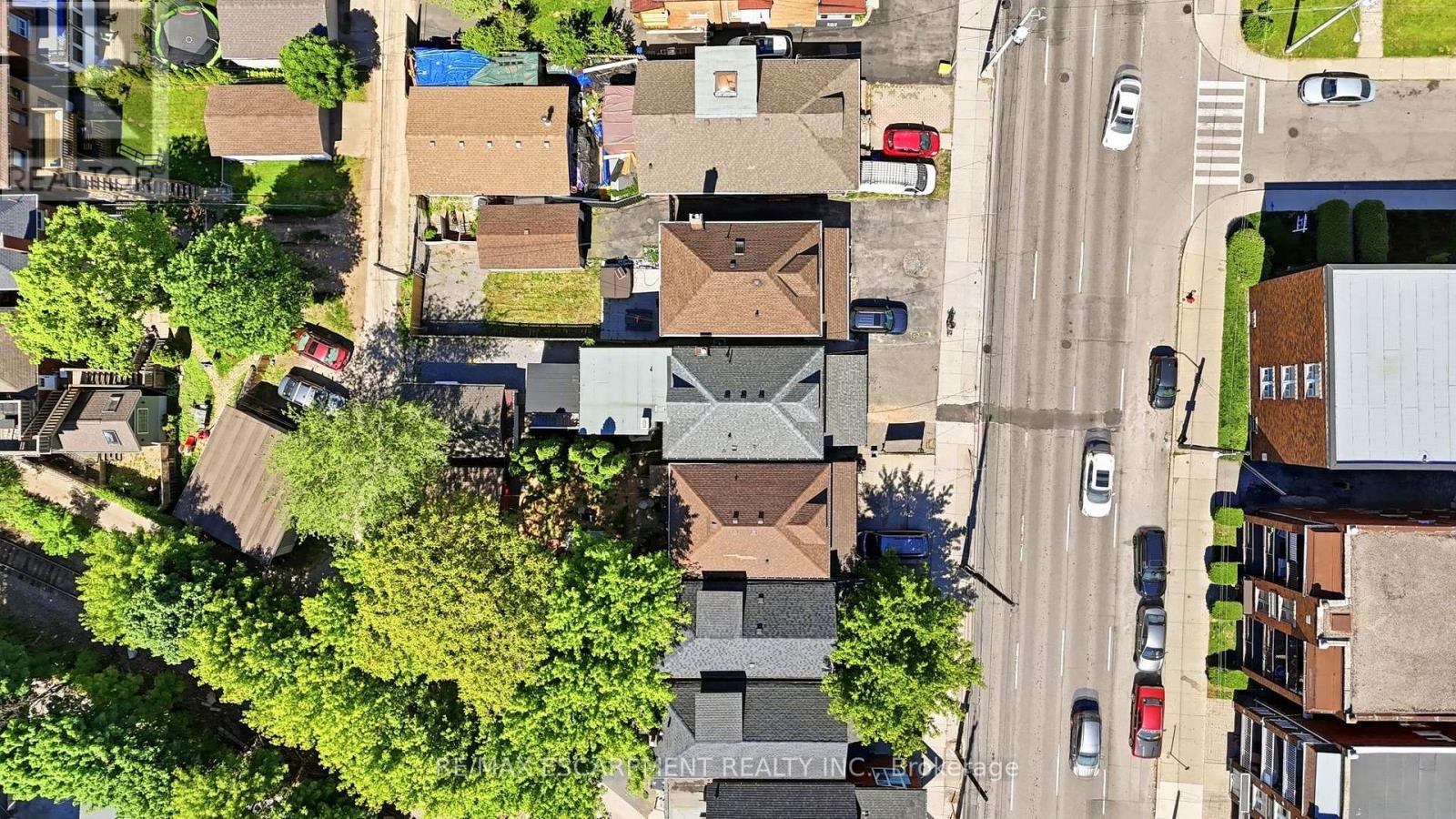 968 MAIN STREET E - 43